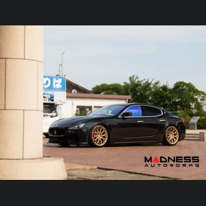 Maserati Quattroporte Custom Wheels - HF-2 by Vossen - Gloss Gold