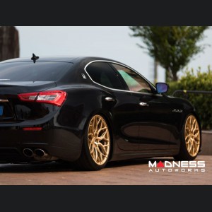 Maserati Quattroporte Custom Wheels - HF-2 by Vossen - Gloss Gold