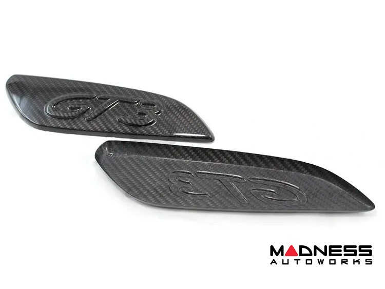 Porsche 911 GT3 Rear Spoiler Side Plates - Carbon Fiber