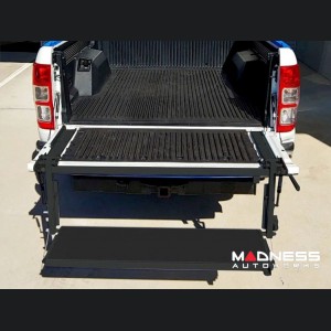 Nissan Frontier Tailgate Step - Foldable