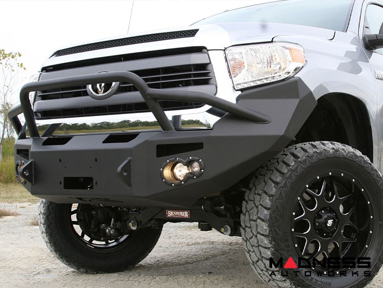 Toyota Tundra Front Bumper - Premium - Pre-runner Guard - Fab Fours - (2014 - On)