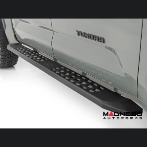 Toyota Tundra Side Steps - RPT2 Running Boards - Rough Country - Crew Cab - 2022-Up