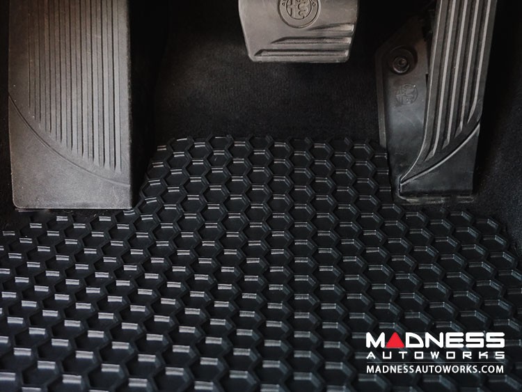 Alfa Romeo Stelvio Floor Mat Set - All Weather Rubber Front 2 Piece Set - Black