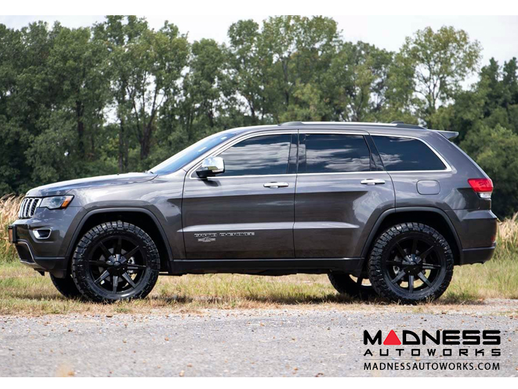 Jeep Grand Cherokee WK2 Lift Kit - 2.5