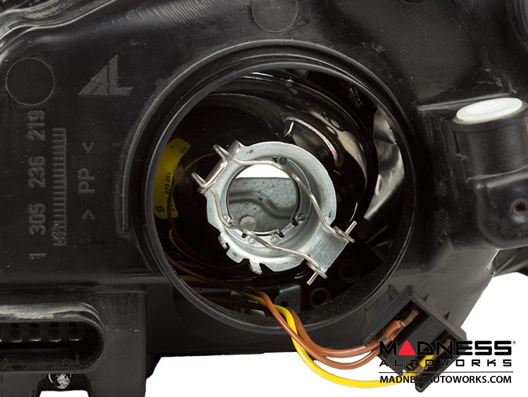 Mercedes Benz C300 Headlight Light Bulb Replacement Clip Set