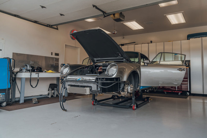 Porsche 911 Oil Cooler - Front - CSF - CSF #8201 Universal Dual-Pass - Satin Black - 1973