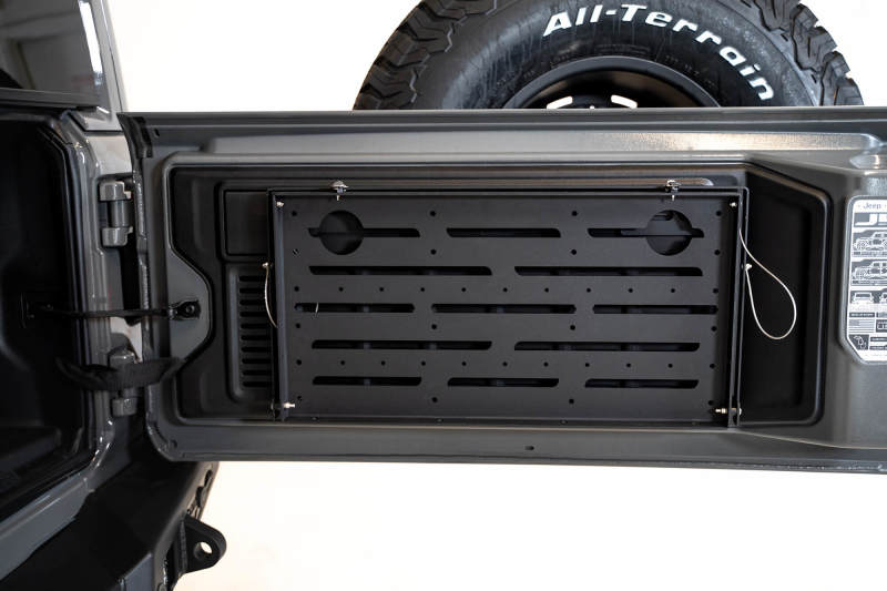 Jeep Wrangler JL - DVE Tail Gate Plate